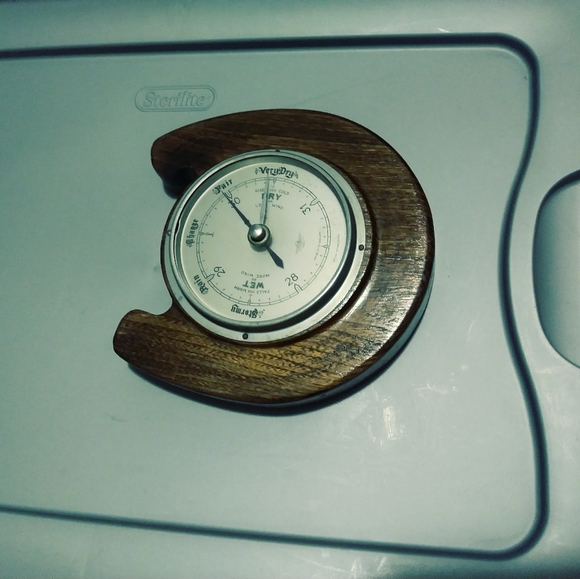 Antique Barometer Hand Made In England.🐋 - Picture 1 of 2